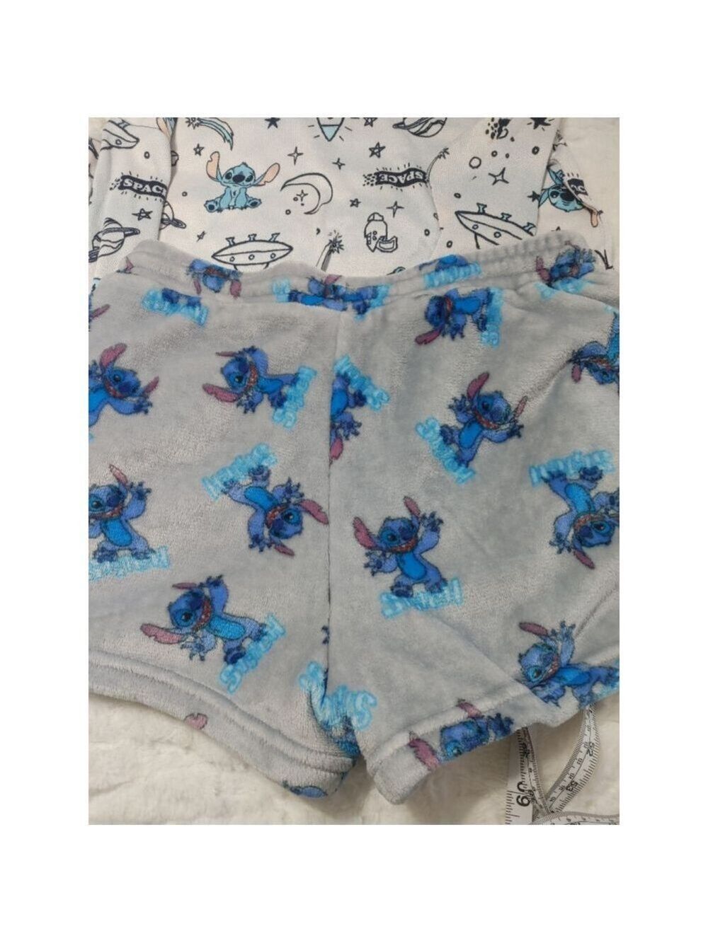 Women's Disney Lilo & Stitch Pajama Set XL White Gray - Picture 7 of 13